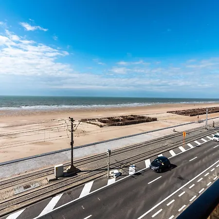 In With Stunning Sea Views Διαμέρισμα *