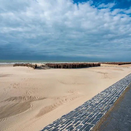 In With Stunning Sea Views * Oostende